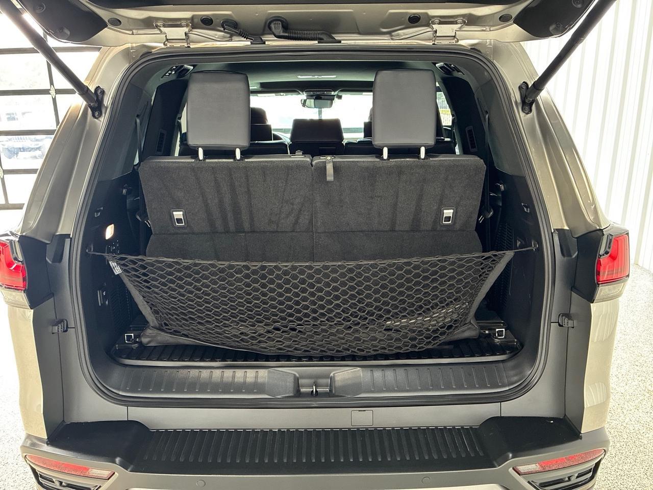 2024 Lexus LX600 Luxury, Active Height Control, Appearance Pkg, Rear Entertainment Houston TX 2024 Lexus LX600 Luxury, Active Height Control, Appearance Pkg, Rear Entertainment Houston TX