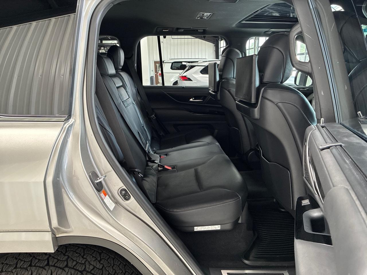 2024 Lexus LX600 Luxury, Active Height Control, Appearance Pkg, Rear Entertainment Houston TX 2024 Lexus LX600 Luxury, Active Height Control, Appearance Pkg, Rear Entertainment Houston TX