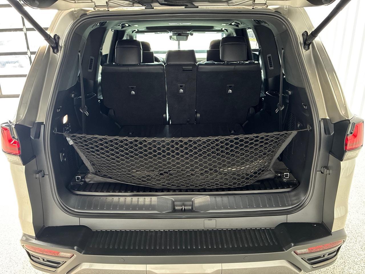 2024 Lexus LX600 Luxury, Active Height Control, Appearance Pkg, Rear Entertainment Houston TX 2024 Lexus LX600 Luxury, Active Height Control, Appearance Pkg, Rear Entertainment Houston TX