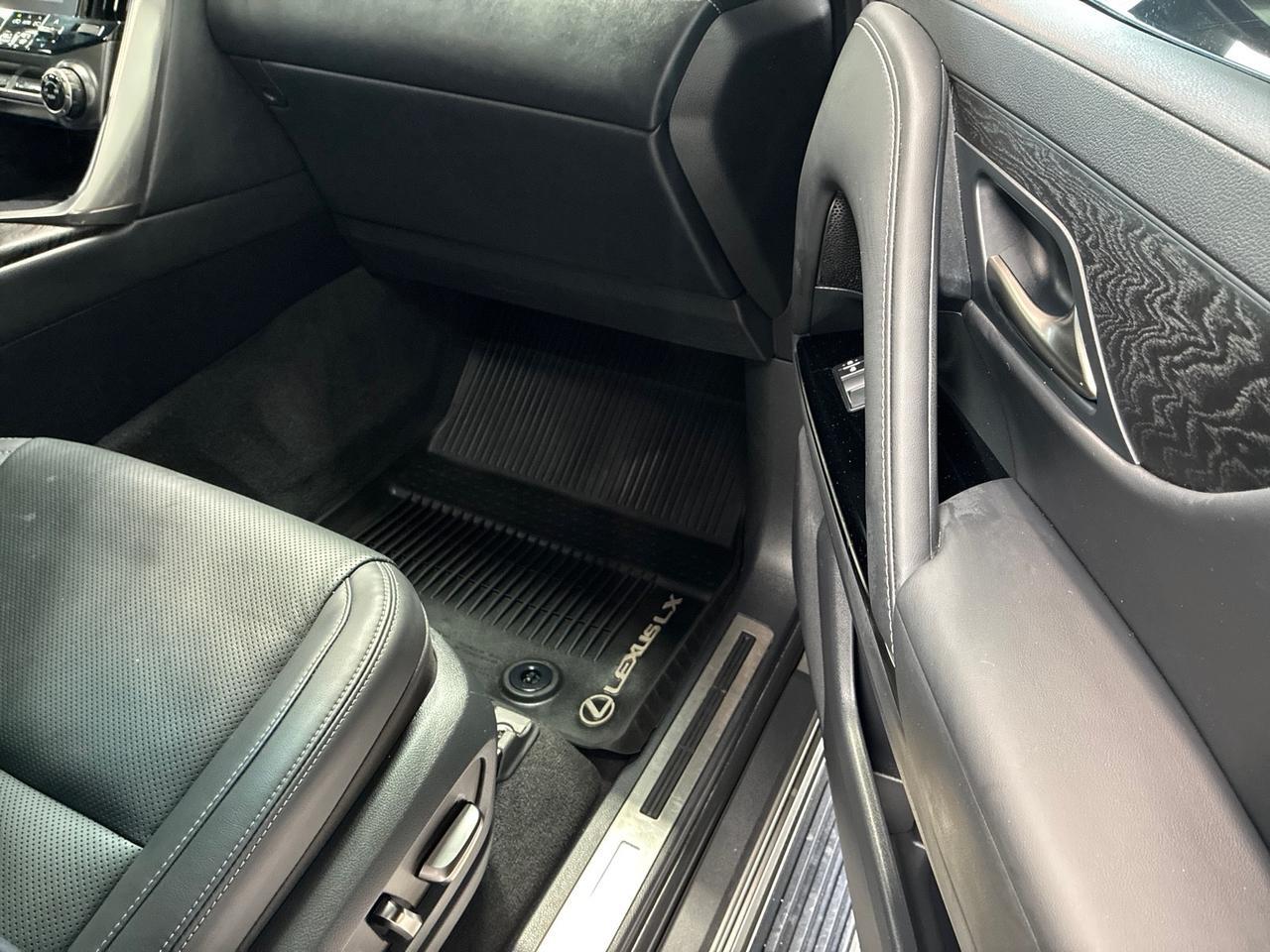 2024 Lexus LX600 Luxury, Active Height Control, Appearance Pkg, Rear Entertainment Houston TX 2024 Lexus LX600 Luxury, Active Height Control, Appearance Pkg, Rear Entertainment Houston TX