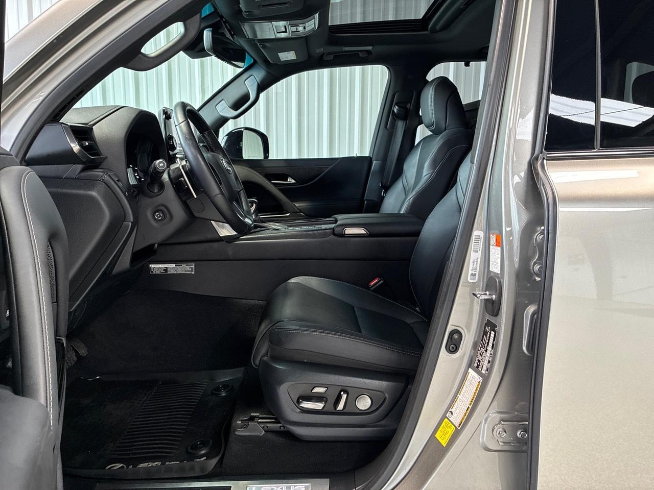2024 Lexus LX600 Luxury, Active Height Control, Appearance Pkg, Rear Entertainment Houston TX 2024 Lexus LX600 Luxury, Active Height Control, Appearance Pkg, Rear Entertainment Houston TX