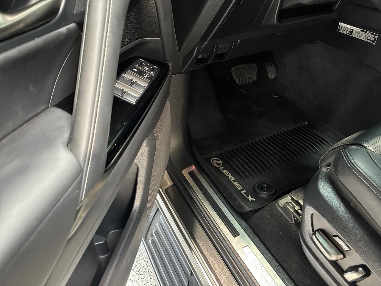 2024 Lexus LX600 Luxury, Active Height Control, Appearance Pkg, Rear Entertainment Houston TX 2024 Lexus LX600 Luxury, Active Height Control, Appearance Pkg, Rear Entertainment Houston TX
