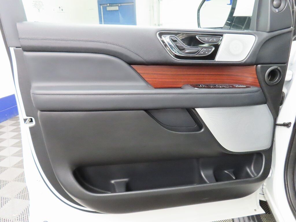 2024 Lincoln Navigator L Reserve 4WD Fond du Lac WI