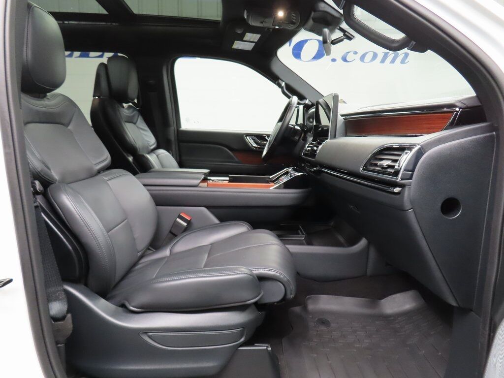 2024 Lincoln Navigator L Reserve 4WD Fond du Lac WI