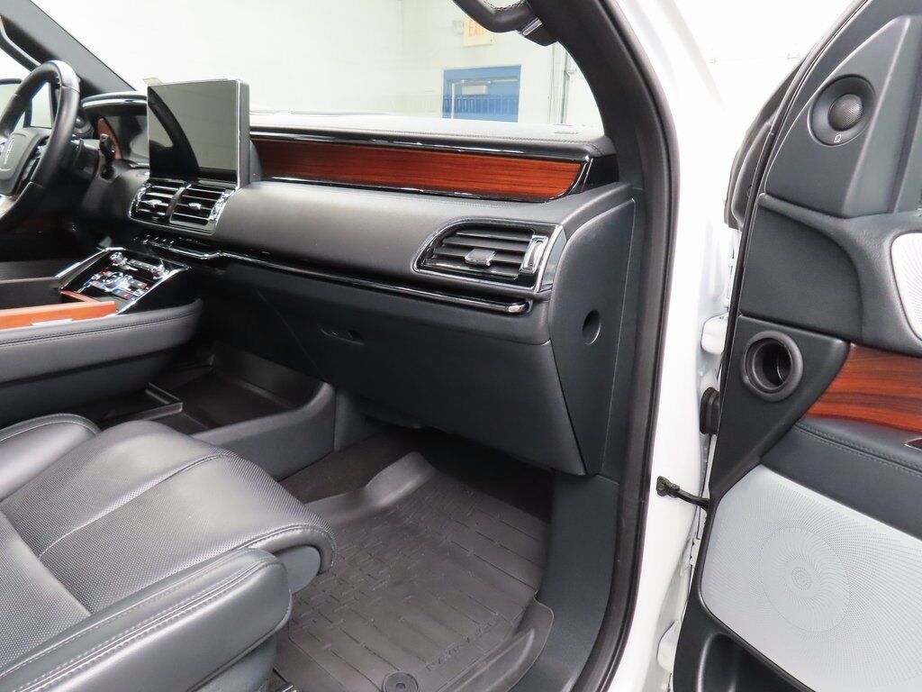 2024 Lincoln Navigator L Reserve 4WD Fond du Lac WI