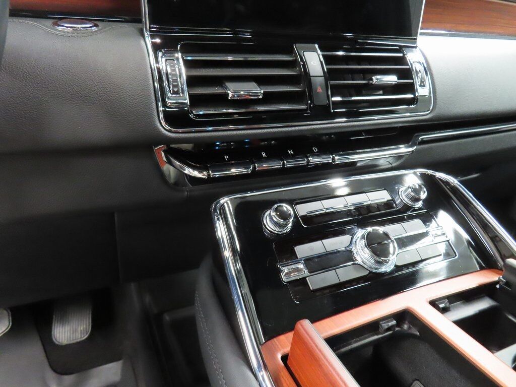2024 Lincoln Navigator L Reserve 4WD Fond du Lac WI