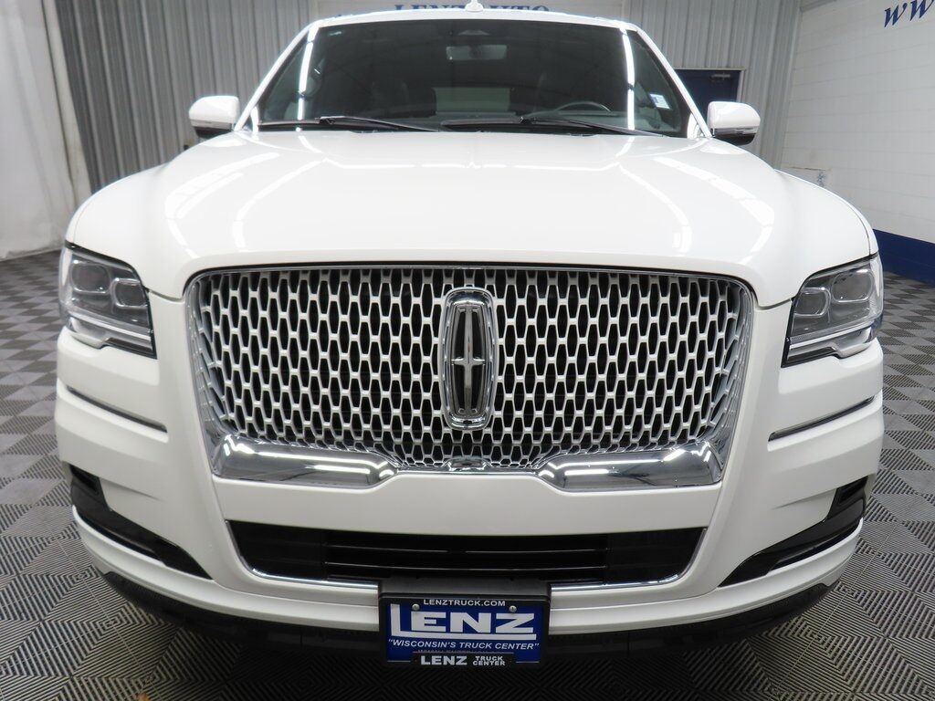 2024 Lincoln Navigator L Reserve 4WD Fond du Lac WI