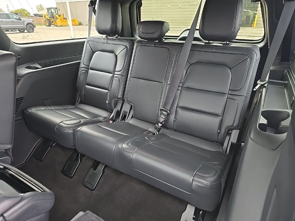 2024 Lincoln Navigator L Reserve 4WD Fond du Lac WI