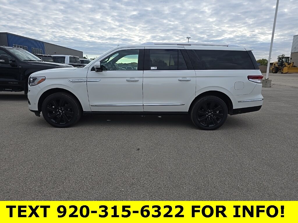 2024 Lincoln Navigator L Reserve 4WD Fond du Lac WI