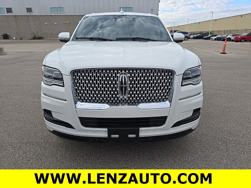 2024 Lincoln Navigator L Reserve 4WD Fond du Lac WI