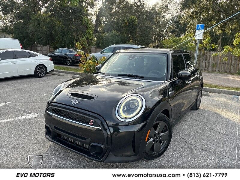 2024 MINI Hardtop 4 Door S's photo