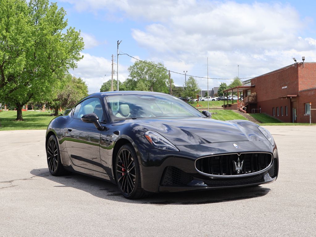 2024 Maserati GranTurismo Modena
