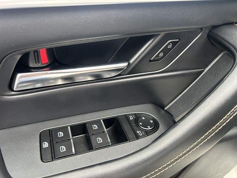 2024 Mazda CX-90 PHEV Preferred - 1 OWNER - POWER SUNROOF Webster MA 2024 Mazda CX-90 PHEV Preferred - 1 OWNER - POWER SUNROOF Webster MA