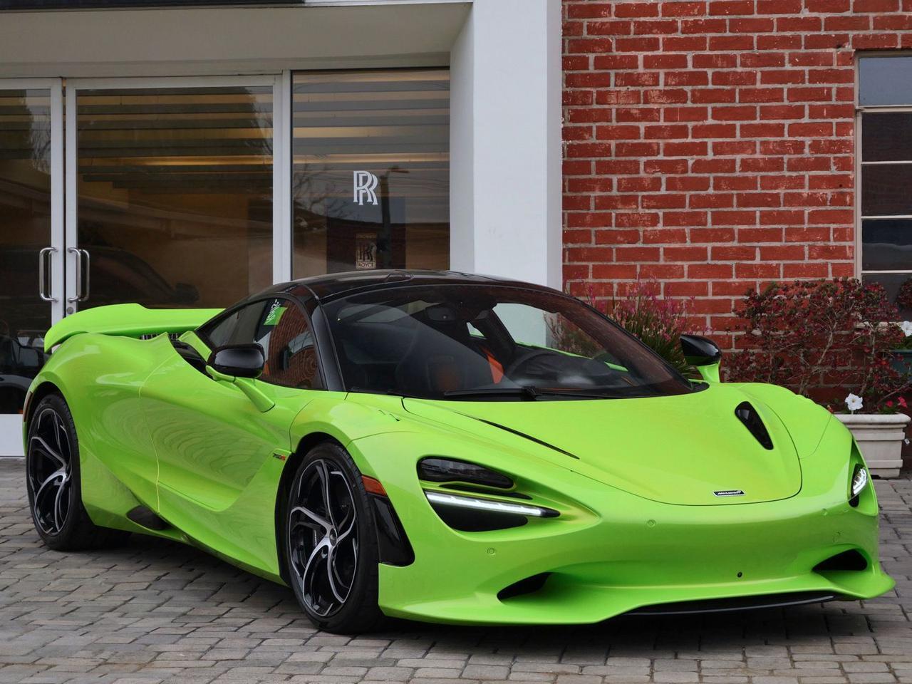2024 McLaren 750S Performance Performance