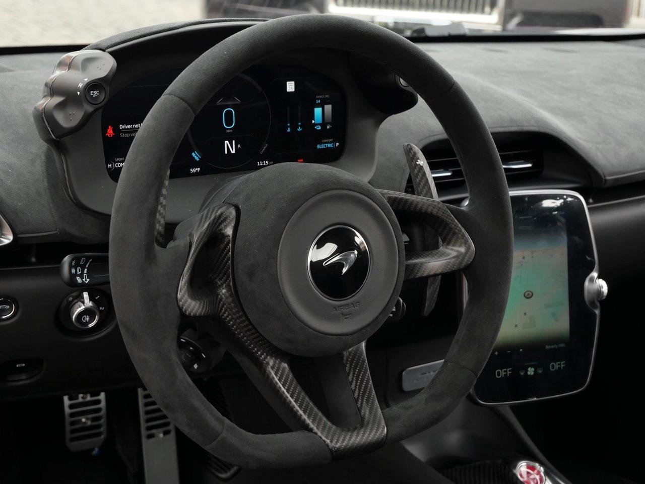 2024 McLaren Artura Performance Performance Lawrence KS