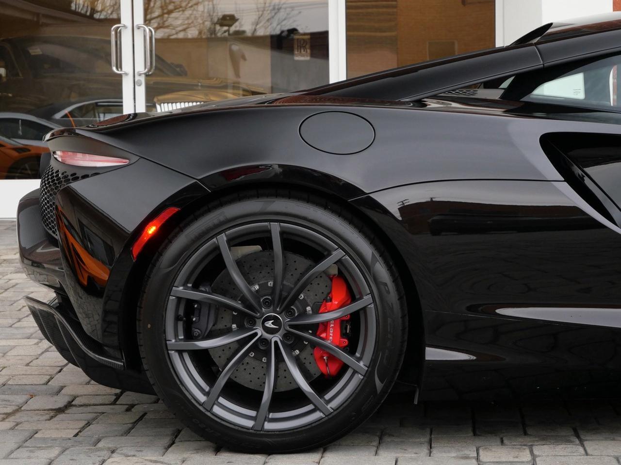 2024 McLaren Artura Performance Performance Lawrence KS