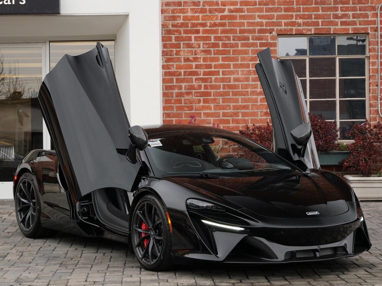 2024 McLaren Artura Performance Performance Lawrence KS