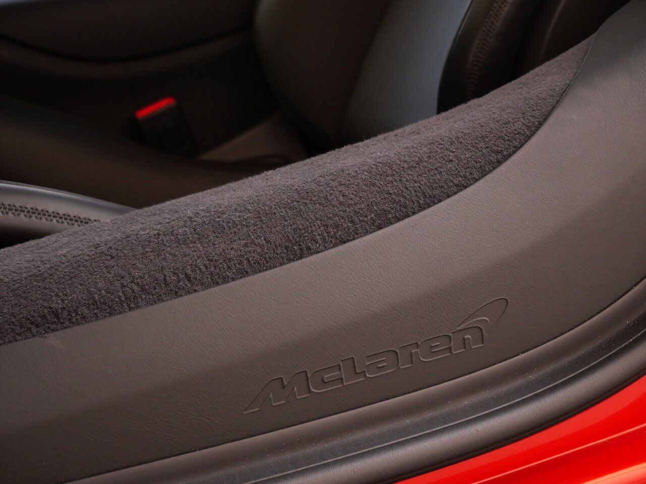 2024 McLaren Artura TechLux TechLux Lawrence KS