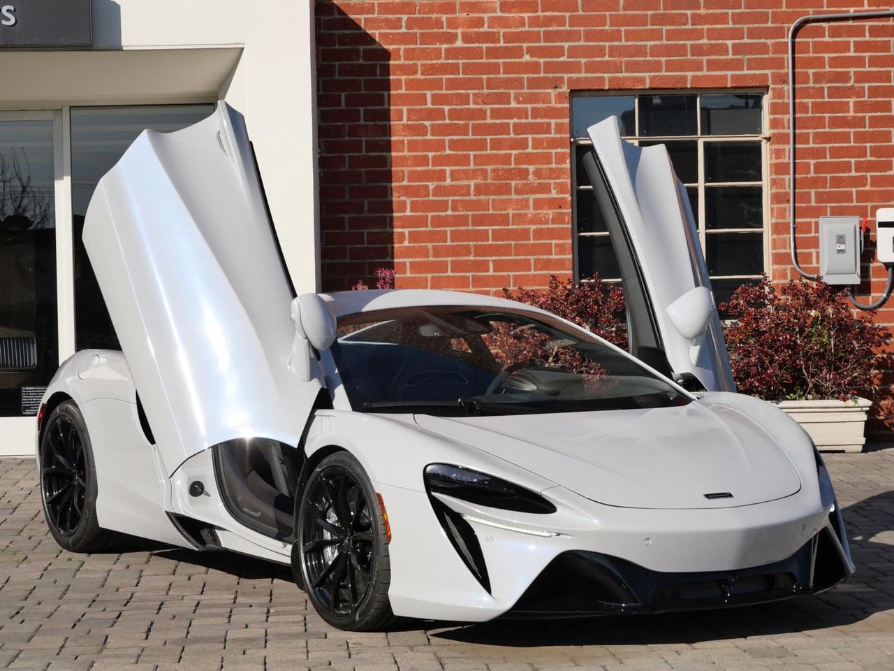 2024 McLaren Artura TechLux TechLux Lawrence KS