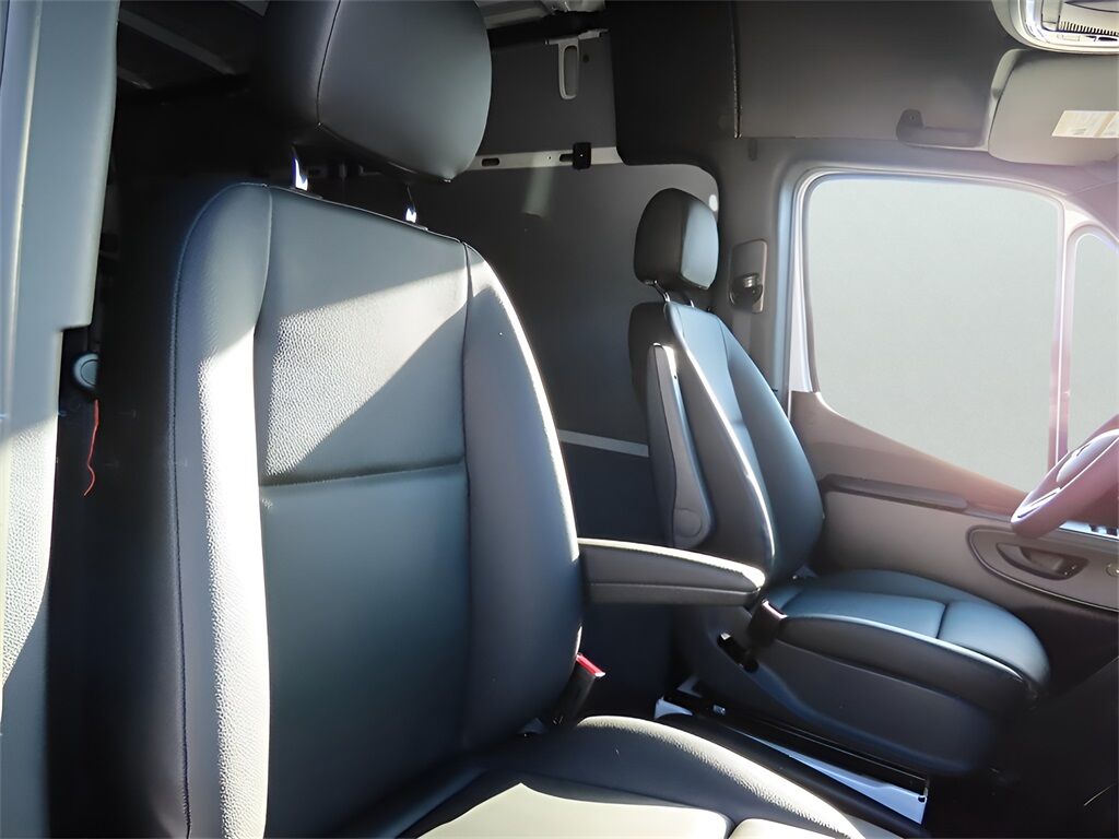 2024 Mercedes-Benz Sprinter 2500 Cargo 144 WB San Clemente CA