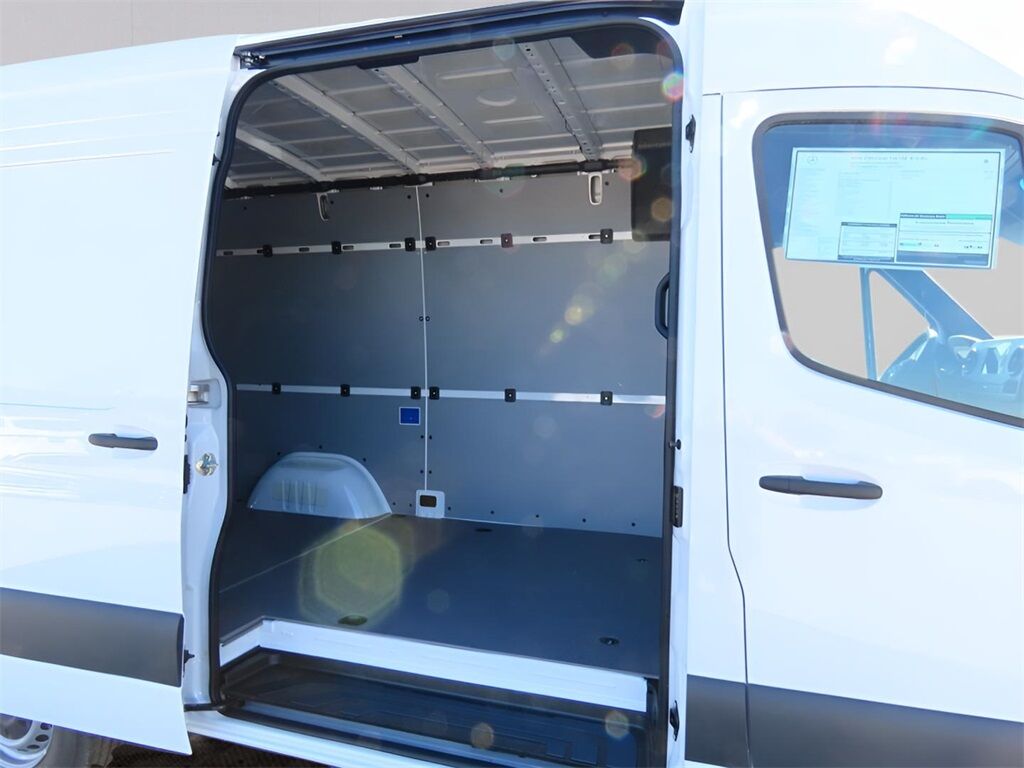 2024 Mercedes-Benz Sprinter 2500 Cargo 144 WB San Clemente CA