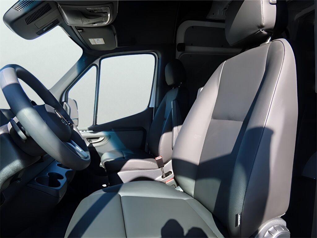 2024 Mercedes-Benz Sprinter 2500 Cargo 144 WB San Clemente CA