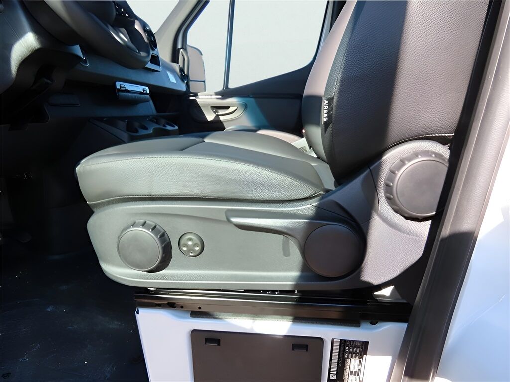 2024 Mercedes-Benz Sprinter 2500 Cargo 144 WB San Clemente CA
