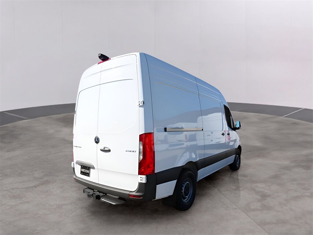 2024 Mercedes-Benz Sprinter 2500 Cargo 144 WB San Clemente CA