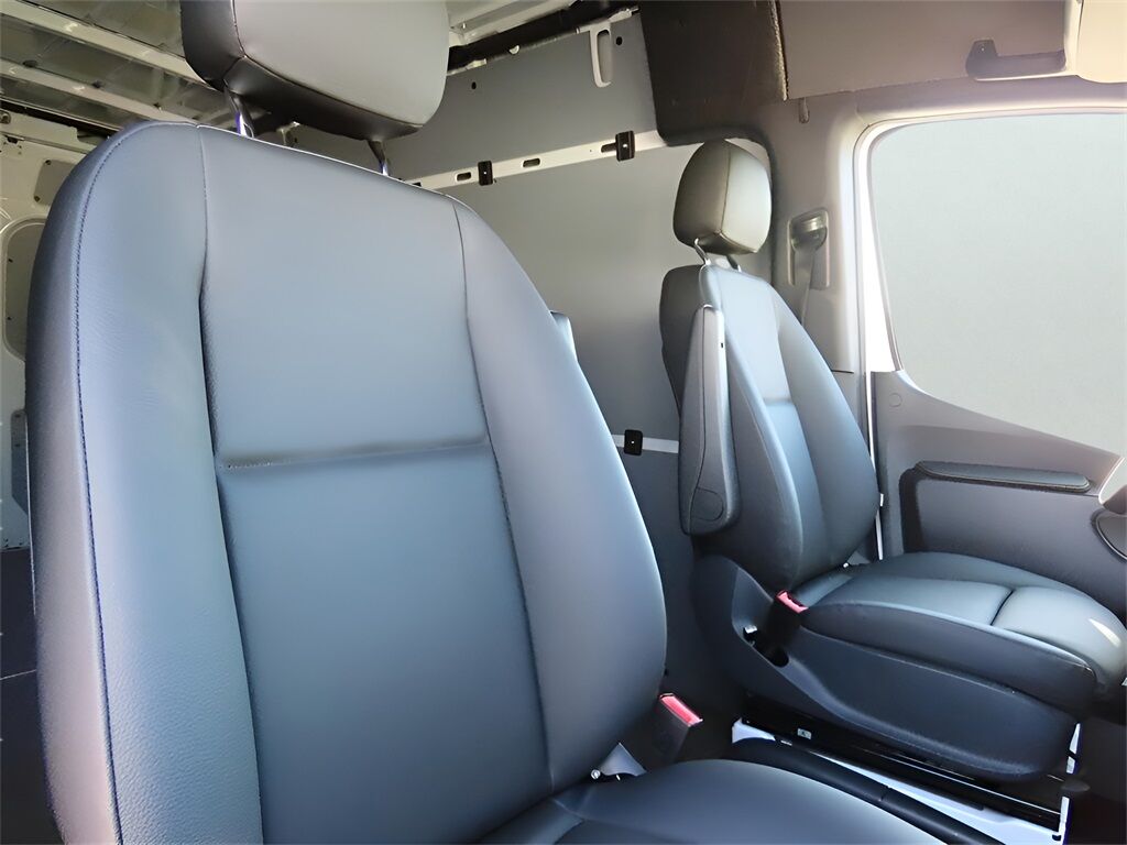 2024 Mercedes-Benz Sprinter 2500 Cargo 144 WB San Clemente CA
