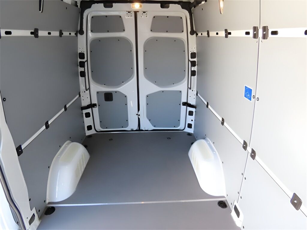 2024 Mercedes-Benz Sprinter 2500 Cargo 144 WB San Clemente CA