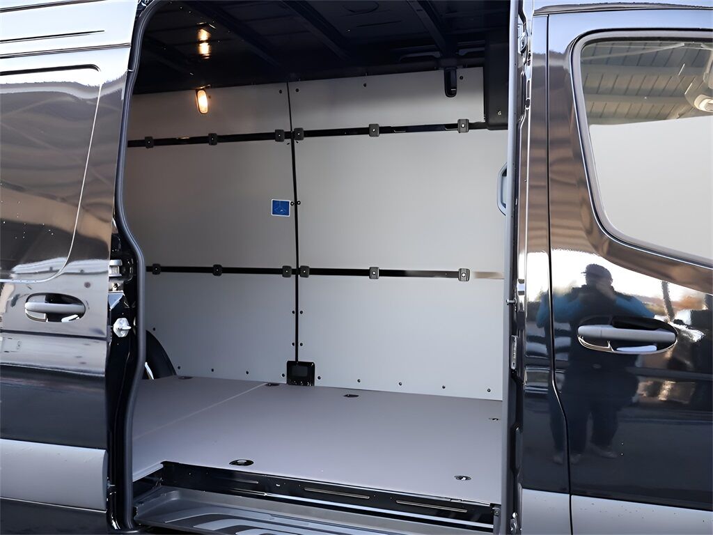 2024 Mercedes-Benz Sprinter 2500 Cargo 170 WB San Clemente CA