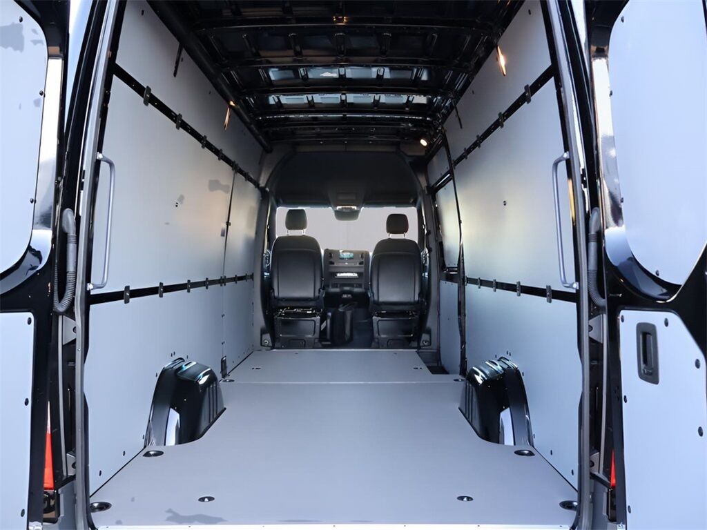 2024 Mercedes-Benz Sprinter 2500 Cargo 170 WB San Clemente CA