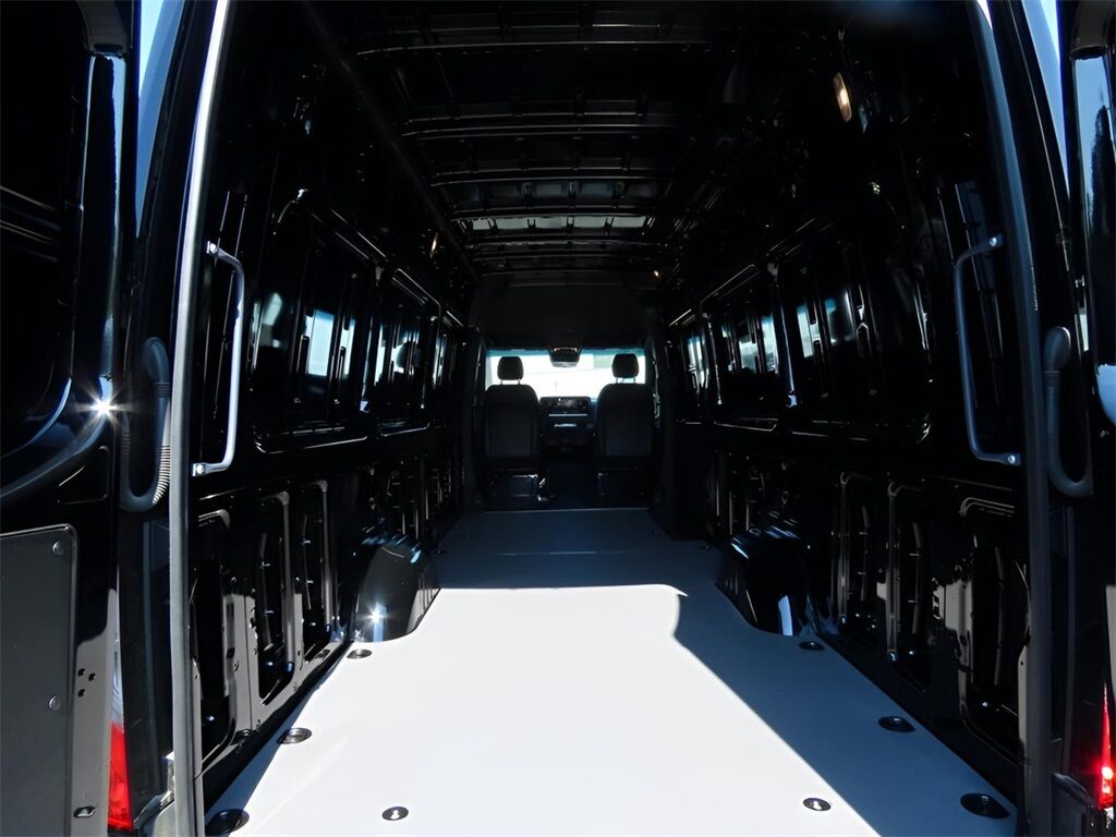 2024 Mercedes-Benz Sprinter 2500 Cargo 170 WB San Clemente CA