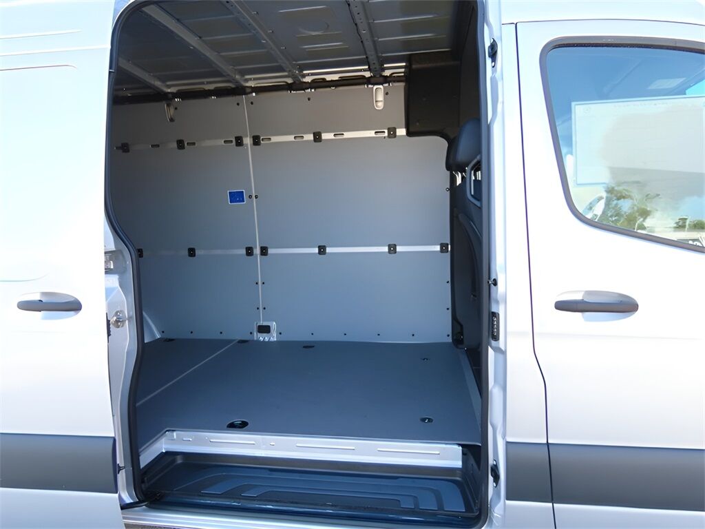 2024 Mercedes-Benz Sprinter 2500 Cargo 170 WB San Clemente CA