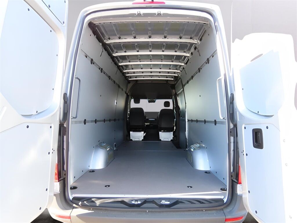 2024 Mercedes-Benz Sprinter 2500 Cargo 170 WB San Clemente CA