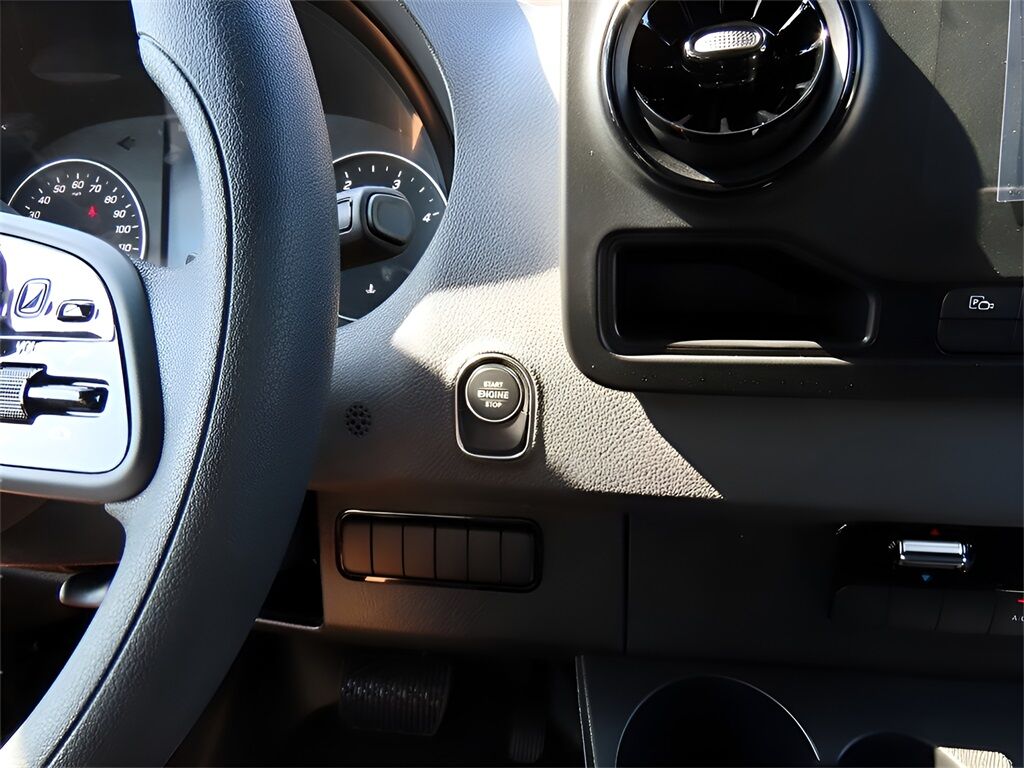 2024 Mercedes-Benz Sprinter 2500 Cargo 170 WB San Clemente CA