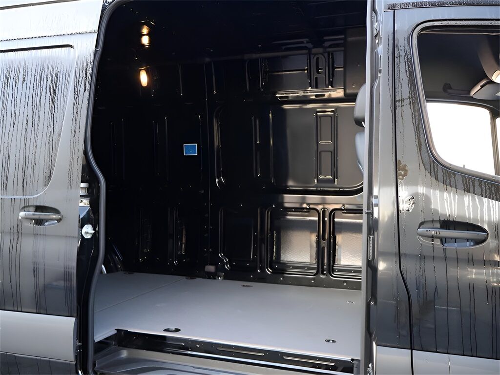2024 Mercedes-Benz Sprinter 2500 Cargo 170 WB San Clemente CA