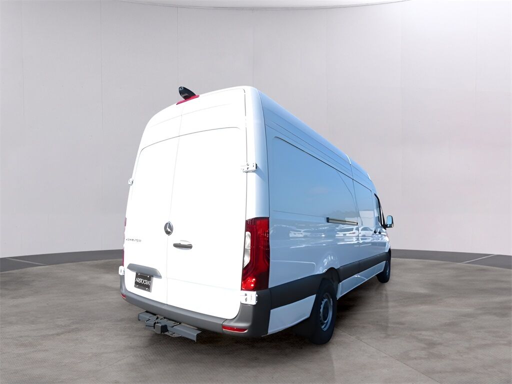 2024 Mercedes-Benz Sprinter 2500 Cargo 170 WB San Clemente CA