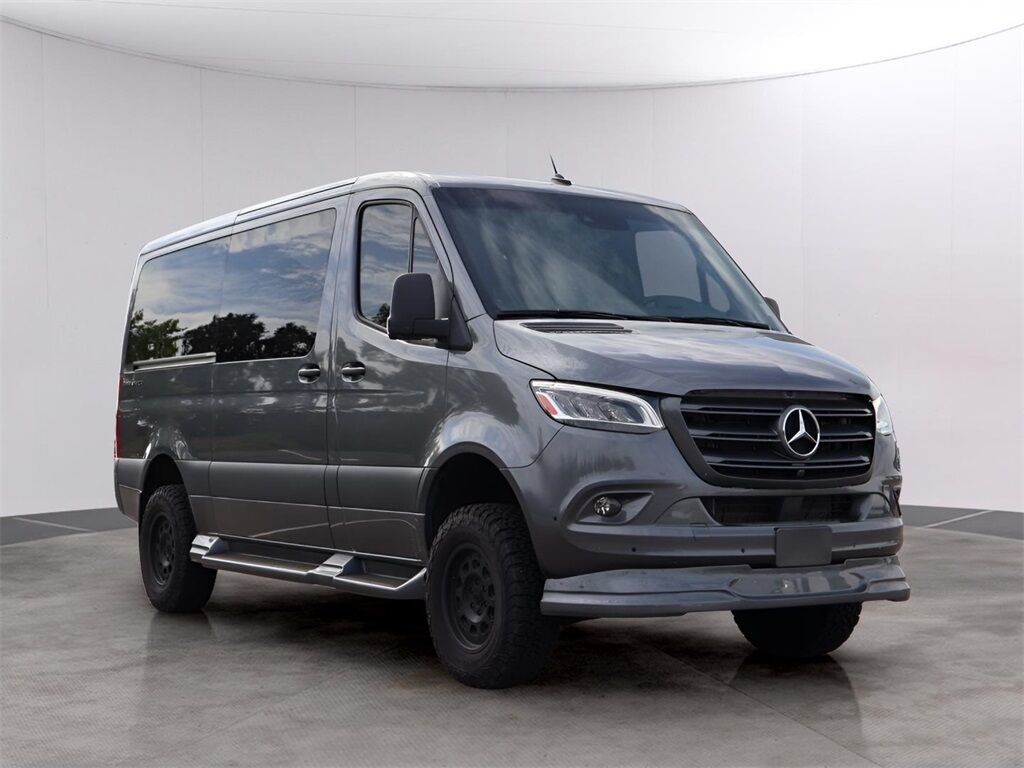 2024 Mercedes-Benz Sprinter 2500 EXPLORER Cargo 144 WB