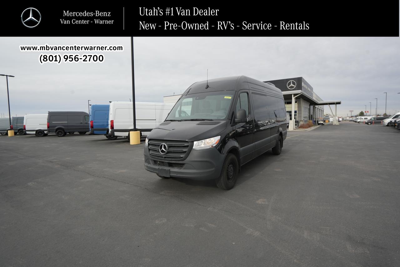 2024 Mercedes-Benz Sprinter Passenger Van Base's photo