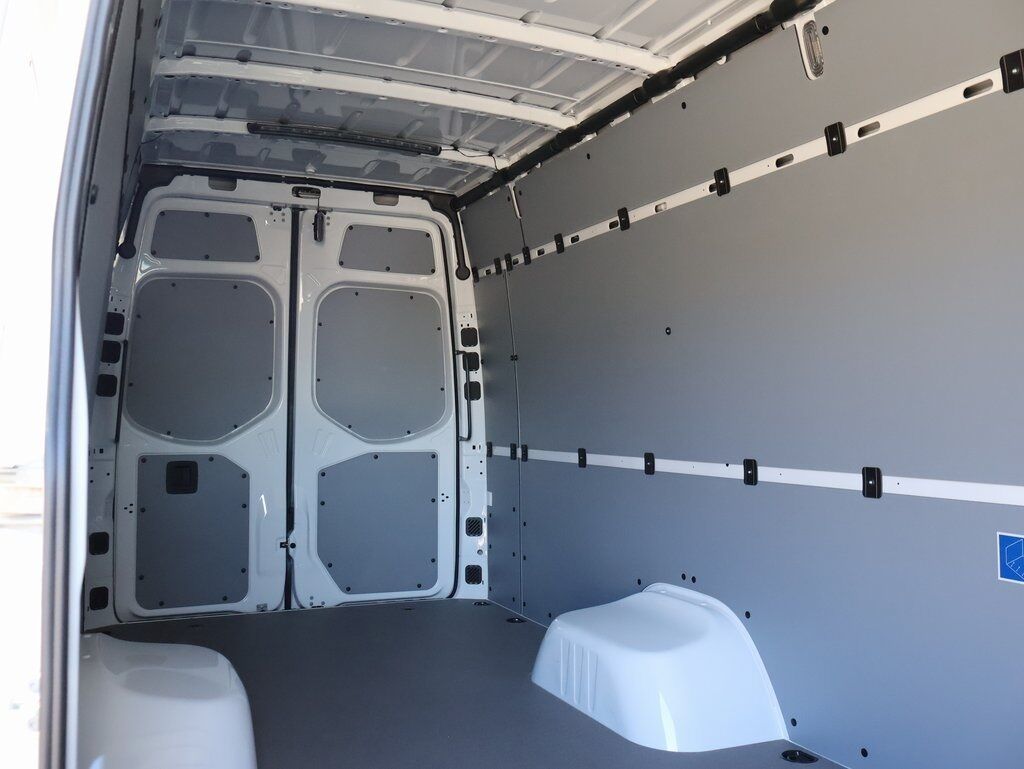 2024 Mercedes-Benz Sprinter 3500 Cargo 170 WB Extended San Clemente CA