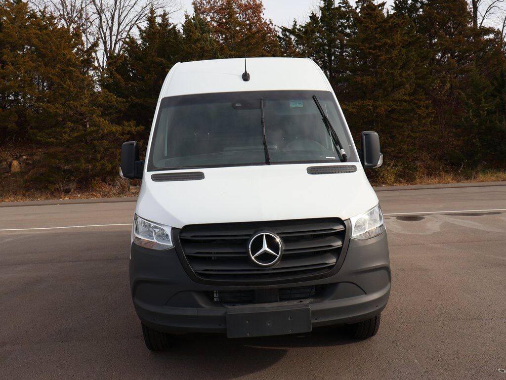 2024 Mercedes-Benz Sprinter 3500 Cargo 170 WB Extended