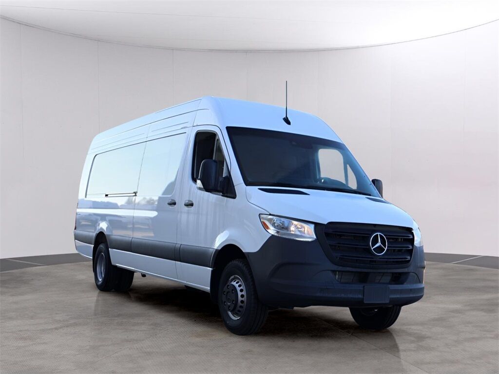 2024 Mercedes-Benz Sprinter 3500 Cargo 170 WB San Clemente CA