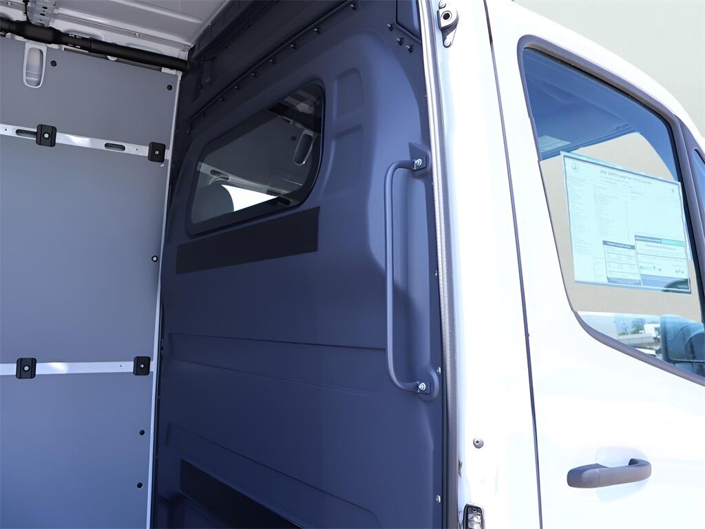 2024 Mercedes-Benz Sprinter 3500 Cargo 170 WB San Clemente CA