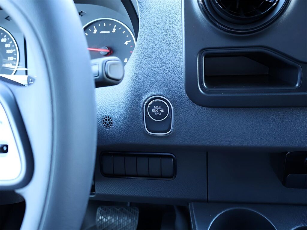 2024 Mercedes-Benz Sprinter 3500 Cargo 170 WB San Clemente CA