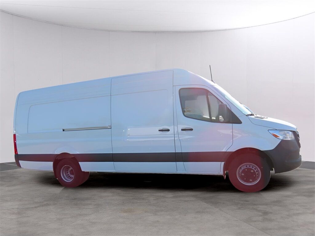 2024 Mercedes-Benz Sprinter 3500 Cargo 170 WB San Clemente CA