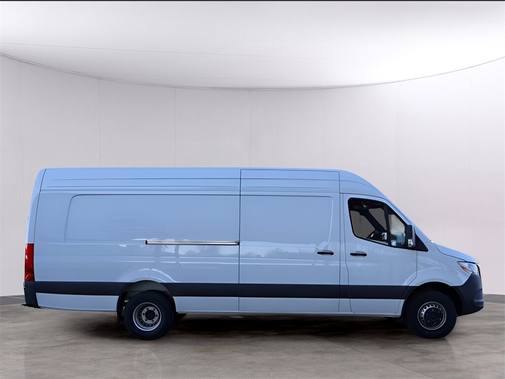 2024 Mercedes-Benz Sprinter 3500 Cargo 170 WB San Clemente CA
