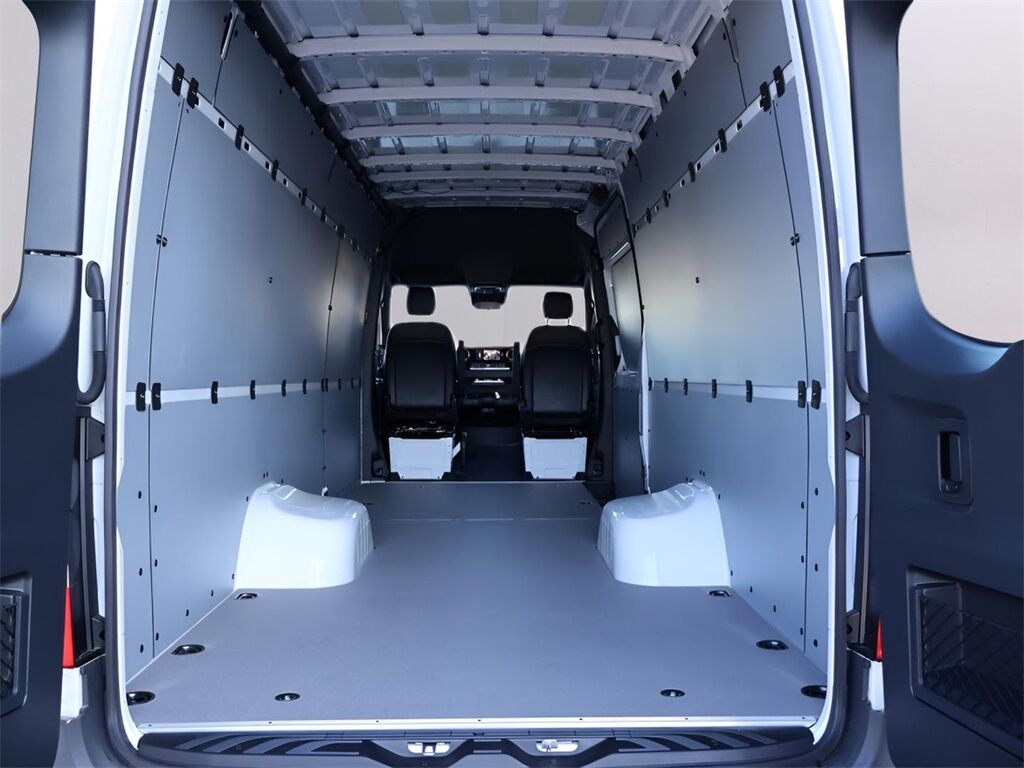 2024 Mercedes-Benz Sprinter 3500 Cargo 170 WB San Clemente CA