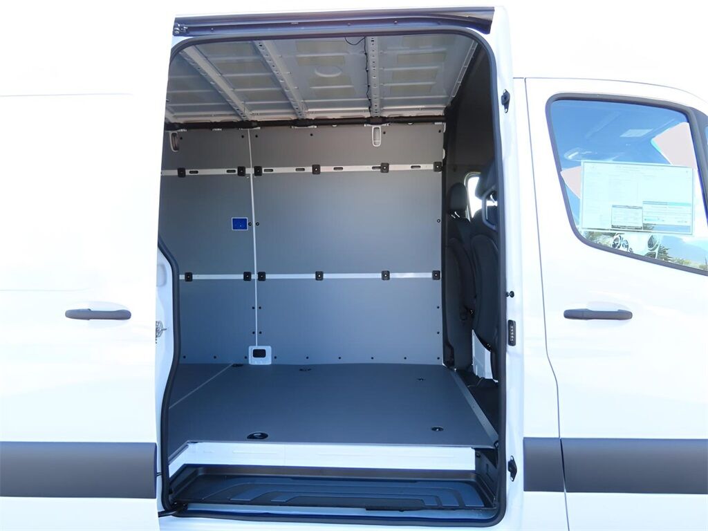 2024 Mercedes-Benz Sprinter 3500 Cargo 170 WB San Clemente CA