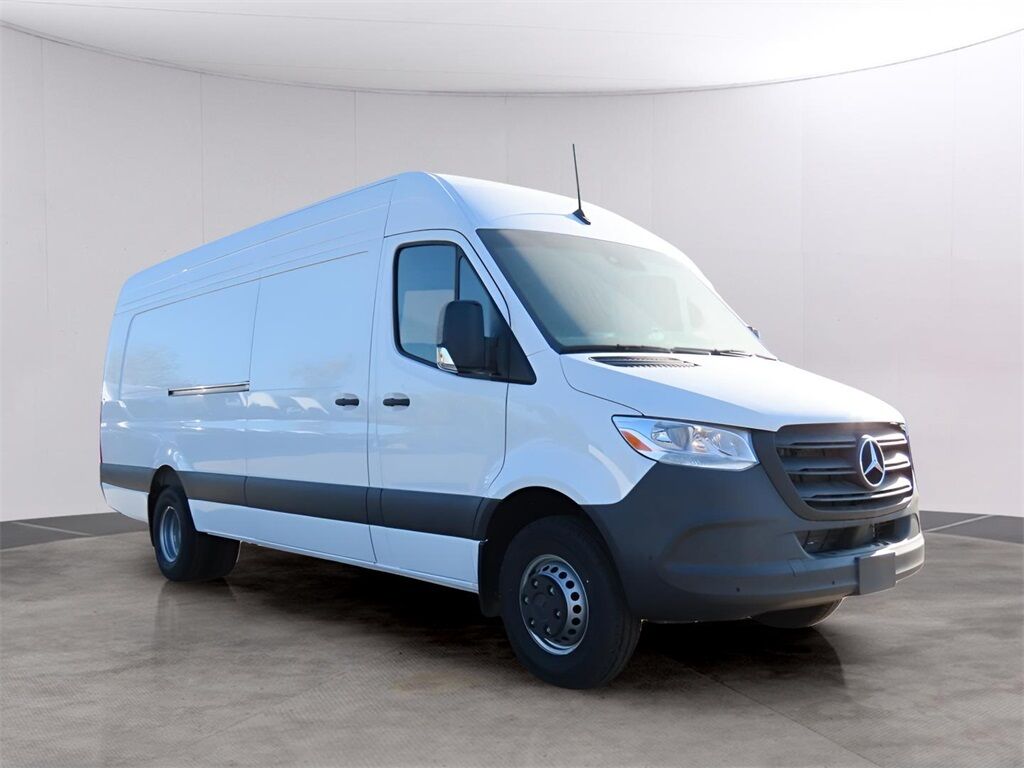 2024 Mercedes-Benz Sprinter 3500 Cargo 170 WB San Clemente CA